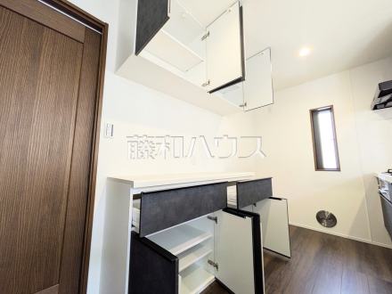 2号棟　キッチン収納　【三鷹市北野３丁目】／撮影日2025/05/04