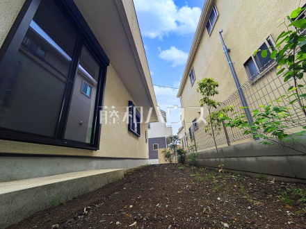 4号棟　庭　【三鷹市北野３丁目】／撮影日2025/05/18