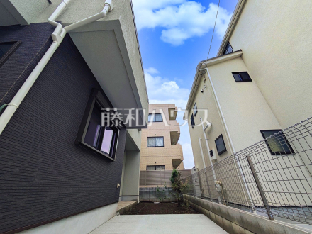 B号棟　庭　【三鷹市北野３丁目】／撮影日2025/05/18