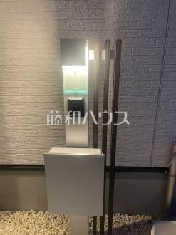 TVモニター付きインターホン　～夜間撮影～　【新座市西堀２丁目】　TVモニター付きインターホンのため訪問者がひと目で分かります。／撮影日2025/06/13