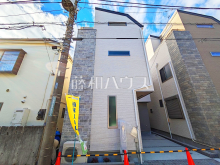 A号棟　外観　【国分寺市東恋ヶ窪４丁目】
生活に溶け込むシンプルなデザインの外観が魅力の新邸です。　／撮影日2025/01/04