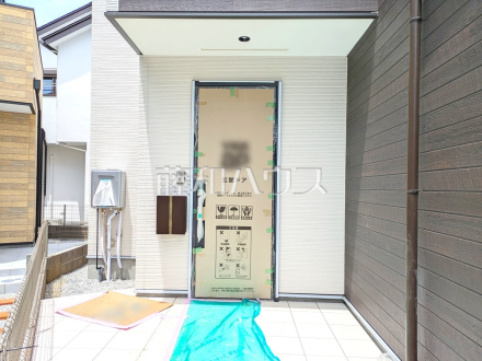 E号棟　玄関　【国立市西１丁目】／撮影日2025/05/22