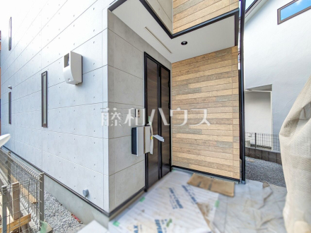 F号棟　玄関【国立市西１丁目】／撮影日2025/03/02