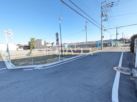 接道状況および現場風景　【東村山市恩多町５丁目】お住まい探しは、家の良し悪しだけでなく周辺環境も重要なポイントです。ぜひ一度お客様の目でご覧ください。　／撮影日2024/12/19