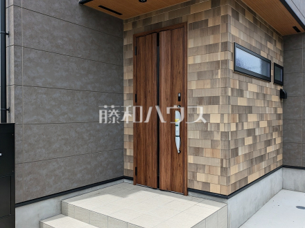 2号棟　玄関　【昭島市緑町２丁目】／撮影日2025/06/06
