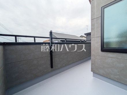 2号棟　バルコニー　【昭島市緑町２丁目】／撮影日2025/05/23