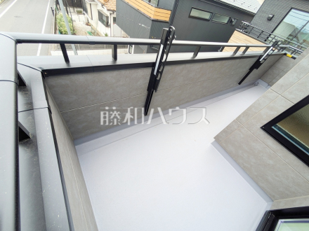 2号棟　バルコニー　【昭島市緑町２丁目】／撮影日2025/05/23