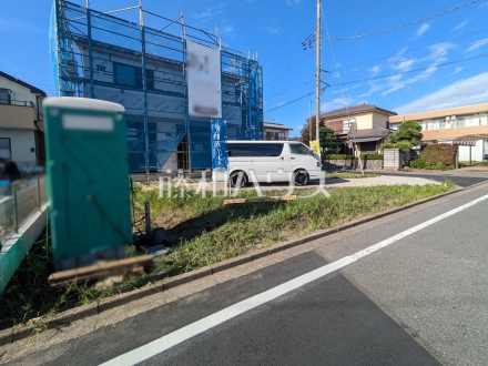 2号棟　現地写真　【昭島市緑町２丁目】建物のプレゼンをさせて頂きますので、実際の完成イメージを思い描いて頂くことができます。お気軽にお問合せを。　／撮影日2024/10/21