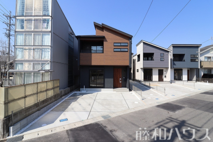1号棟　外観およびカースペース　【春日井市気噴町１丁目】／撮影日2025/04/19