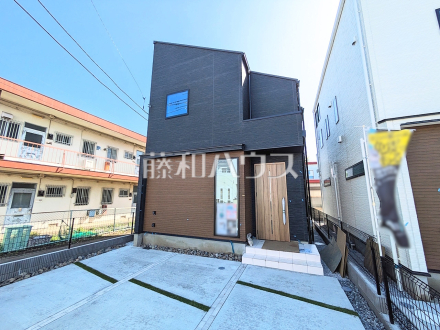 1号棟　外観　【立川市砂川町３丁目】
お洒落で雰囲気のある佇まいに自然のやさしい潤いを纏ったこの家は、街に新たな表情を見せてくれることでしょう。／撮影日2025/04/14