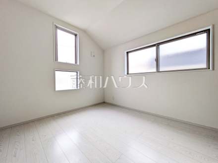 2号棟　居室　【多摩市聖ヶ丘３丁目】
全居室2面採光で明るいお部屋　／撮影日2025/02/02