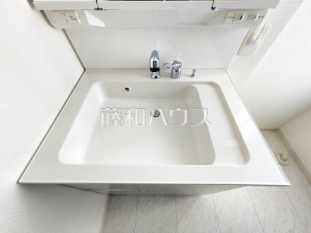 1号棟　 洗面化粧台のボウルは汚れにくく、幅も広めでお掃除も楽々できます。 【清瀬市竹丘３丁目】／撮影日2025/02/06