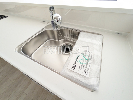 2号棟　浄水器一体型水栓　【調布市飛田給３丁目】
　いつでもおいしいお水が飲める浄水器一体型水栓も完備　／撮影日2025/01/26