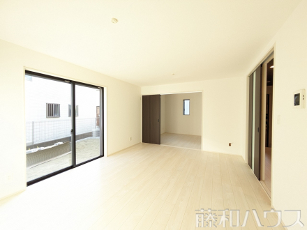 2号棟　リビング　【春日井市気噴町１丁目】／撮影日2025/01/19