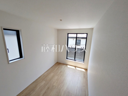 ≪1号棟　居室≫部屋の雰囲気や広さ・眺望・間取りの使い勝手など、是非一度、ご自身の目で確かめてみてください。　【調布市深大寺北町７丁目】／撮影日2025/06/28