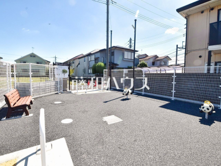 公園　【清瀬市野塩１丁目】　分譲地内に新設されたポッケットパークです。／撮影日2024/09/05