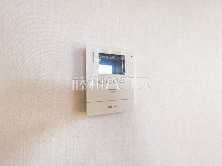 TVモニター付きインターホン 　TVモニター付きインターホンのため訪問者がひと目で分かります 
／撮影日2025/06/17