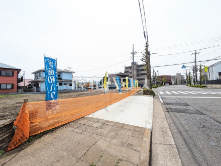 接道状況および現場風景　【日野市東豊田４丁目】 新生活は徒歩13分の「豊田」駅から始めませんか？ ／撮影日2025/04/18