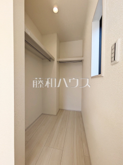 2号棟　ウォークインクローゼット　【日野市大字日野】／撮影日2025/03/01