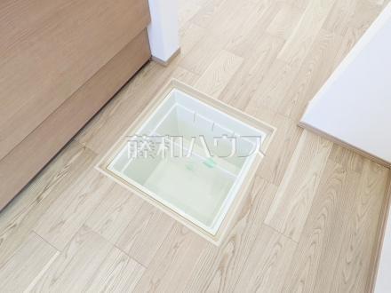 D号棟　床下収納　【三鷹市中原３丁目】／撮影日2025/01/26