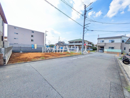 接道状況および現場風景　【日野市大字日野】平日のご案内も可能です。まずはお気軽にお問合せ下さいませ。／撮影日2025/07/06