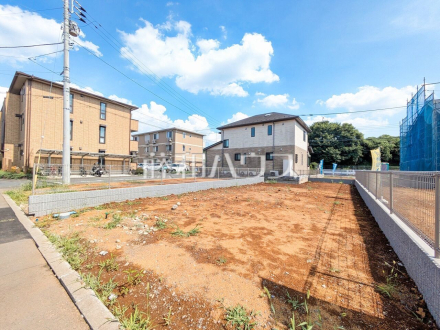 接道状況および現場風景　【日野市大字日野】
お住まい探しは、家の良し悪しだけでなく周辺環境も重要なポイントです。ぜひ一度お客様の目でご覧ください。　／撮影日2025/07/06