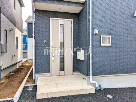 13号棟　玄関　【小平市上水新町２丁目】／撮影日2025/03/27
