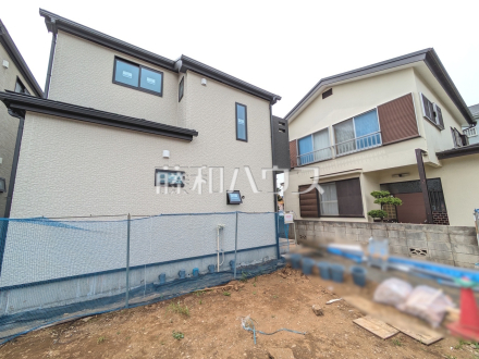 外観　【東村山市諏訪町１丁目】　まだまだ建築中ですが、ぜひ現地をご覧になりませんか？上棟の状態は建築中にしかご覧になれません！／撮影日2025/05/16