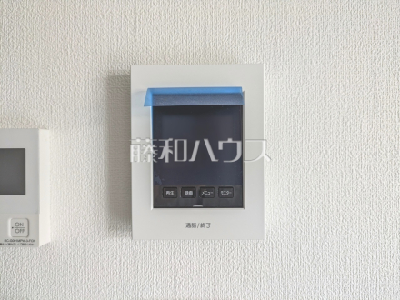 B号棟　TVモニター付きインターホン　【東村山市諏訪町１丁目】　TVモニター付きインターホンのため訪問者がひと目で分かります／撮影日2025/06/12