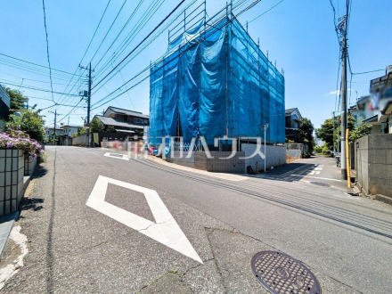 現場風景　【西東京市向台町４丁目】 見学はしたいけど、なかなか時間が取れない・・・そんな方に出勤前や仕事終わりにマイホームを見学できるサポートをいたします。 ／撮影日2025/04/14