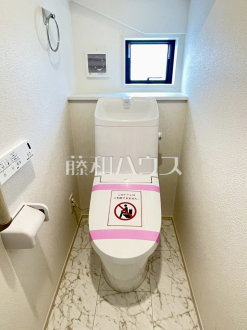 ウォシュレット付きトイレ！リビング・お風呂に続いて意外と癒しの空間かも！？　／撮影日2025/03/30