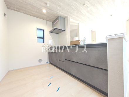 1号棟　キッチン　【府中市清水が丘３丁目】／撮影日2025/03/30