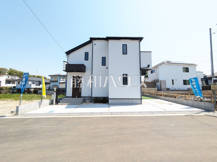 14号棟　外観　【八王子市石川町】
見学はしたいけど、なかなか時間が取れない…そんな方に出勤前や仕事終わりにマイホームを見学できるサポートをいたします。　／撮影日2025/04/17