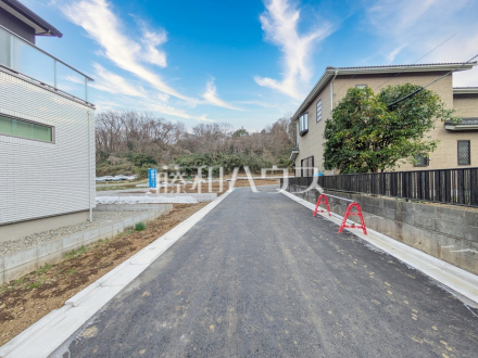 接道状況および現場風景　【八王子市元八王子町２丁目】／撮影日2025/03/13