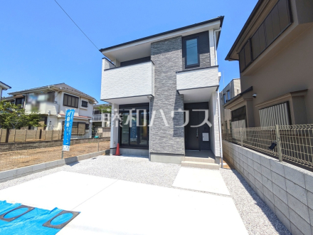 建物完成済のため、いつでもご内覧可能です。平日のご案内も可能ですので、まずはお気軽にお問合せ下さいませ。 【東村山市萩山町１丁目】／撮影日2025/05/08