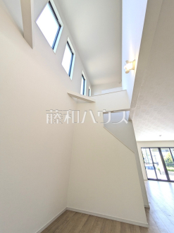 上部吹抜　【東村山市萩山町１丁目】／撮影日2025/05/08