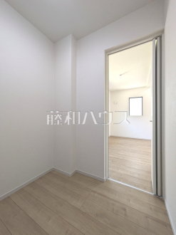 ウォークインクローゼット　【東村山市萩山町１丁目】／撮影日2025/05/08