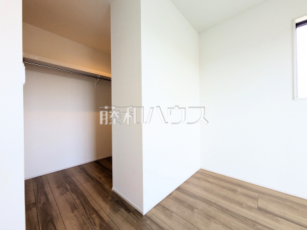 6号棟　ウォークインクローゼット　【小平市小川町１丁目】／撮影日2025/04/24