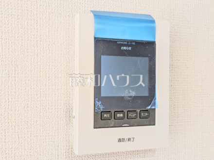 9号棟　TVモニター付きインターホン　【小平市小川町１丁目】　TVモニター付きインターホンのため訪問者がひと目で分かります　／撮影日2025/04/25