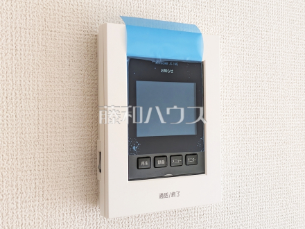 11号棟　TVモニター付きインターホン　【小平市小川町１丁目】　TVモニター付きインターホンのため訪問者がひと目で分かります　／撮影日2025/05/26