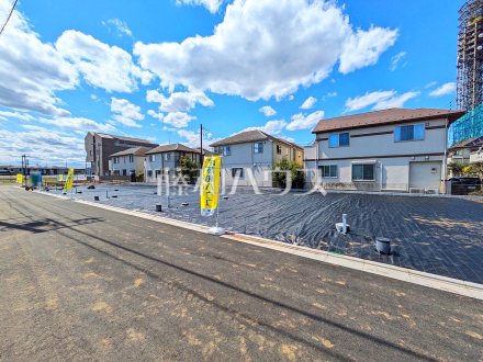 接道状況および現場風景　【西東京市芝久保町５丁目】
お住まい探しは、家の良し悪しだけでなく周辺環境も重要なポイントです。ぜひ一度お客様の目でご覧ください。　／撮影日2025/04/04