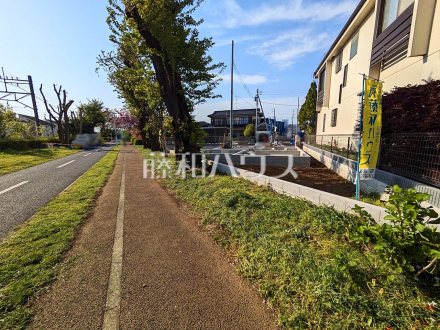 接道状況および現場風景　【東村山市廻田町２丁目】／撮影日2025/04/17