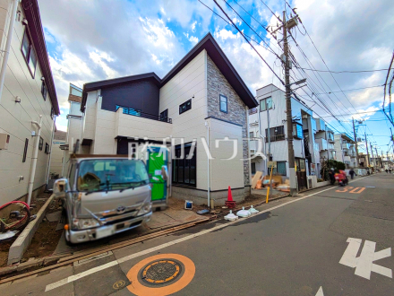 現場風景　　 充実した新たな生活を、「あったらいいな」がある、この地から始めてみませんか？鮮やかな青空と暮らすこの土地で・・・。 【立川市富士見町４丁目】／撮影日2025/02/17