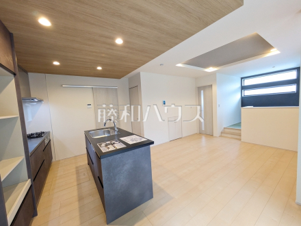 リビング　【府中市栄町３丁目】／撮影日2025/05/24