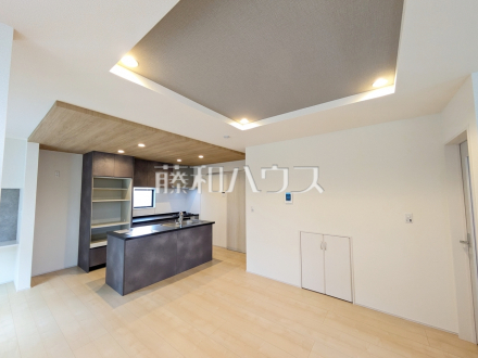リビング　【府中市栄町３丁目】／撮影日2025/05/24