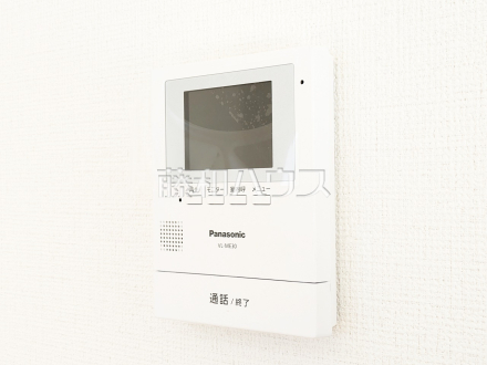TVモニター付インターフォン　【小平市小川東町】　訪問者がわかるTVモニター付インターフォンは、お子様のお留守番にも活躍するかも？！
／撮影日2025/01/31