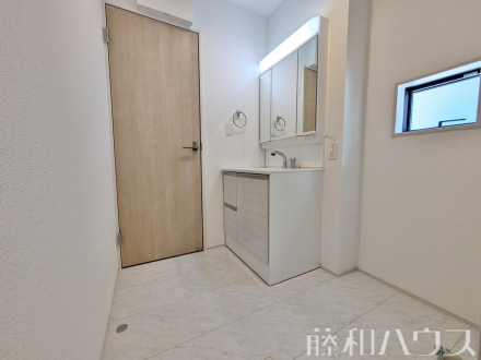 3号棟　洗面室　【名古屋市北区中切町２丁目】／撮影日2025/05/15