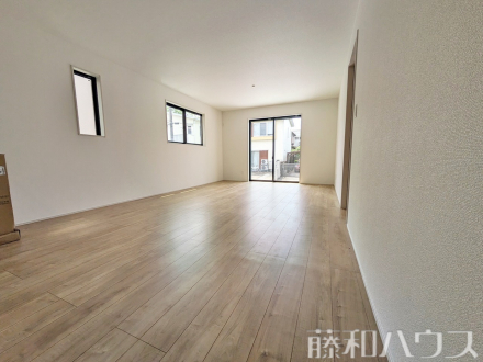3号棟　リビング　【名古屋市北区中切町２丁目】／撮影日2025/05/15