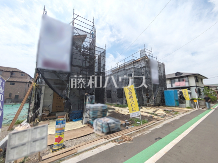 ≪現地外観≫京王線「多磨霊園」駅より徒歩11分・西武多摩川線「白糸台」駅より徒歩8分☆府中市白糸台1丁目に新築分譲住宅が誕生します！【府中市白糸台１丁目】【府中市白糸台１丁目】／撮影日2025/05/04
