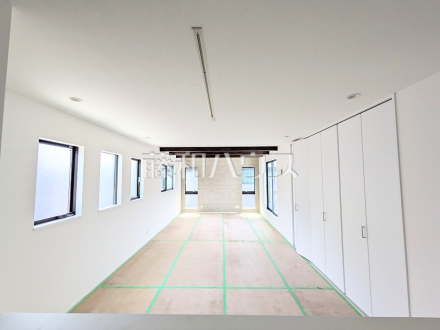1号棟　リビング(施工中)　【府中市白糸台１丁目】／撮影日2025/07/18